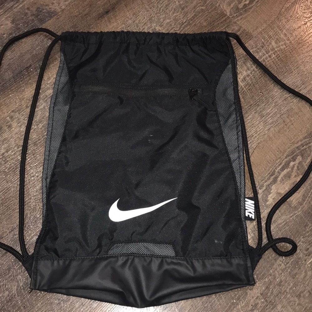 BERAND NEW NIKE SINCH BAG
